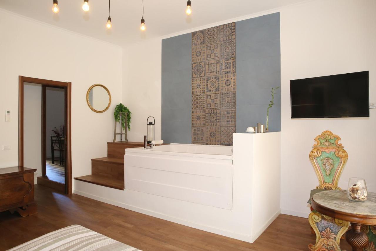 Unique Luxury Apartment And Rooms Rome Exterior photo