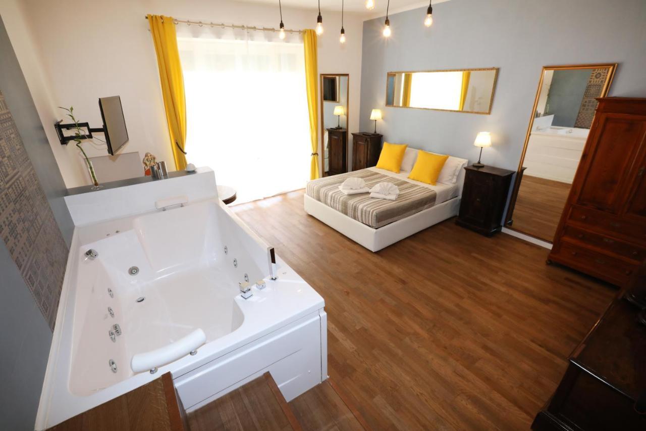 Unique Luxury Apartment And Rooms Rome Exterior photo