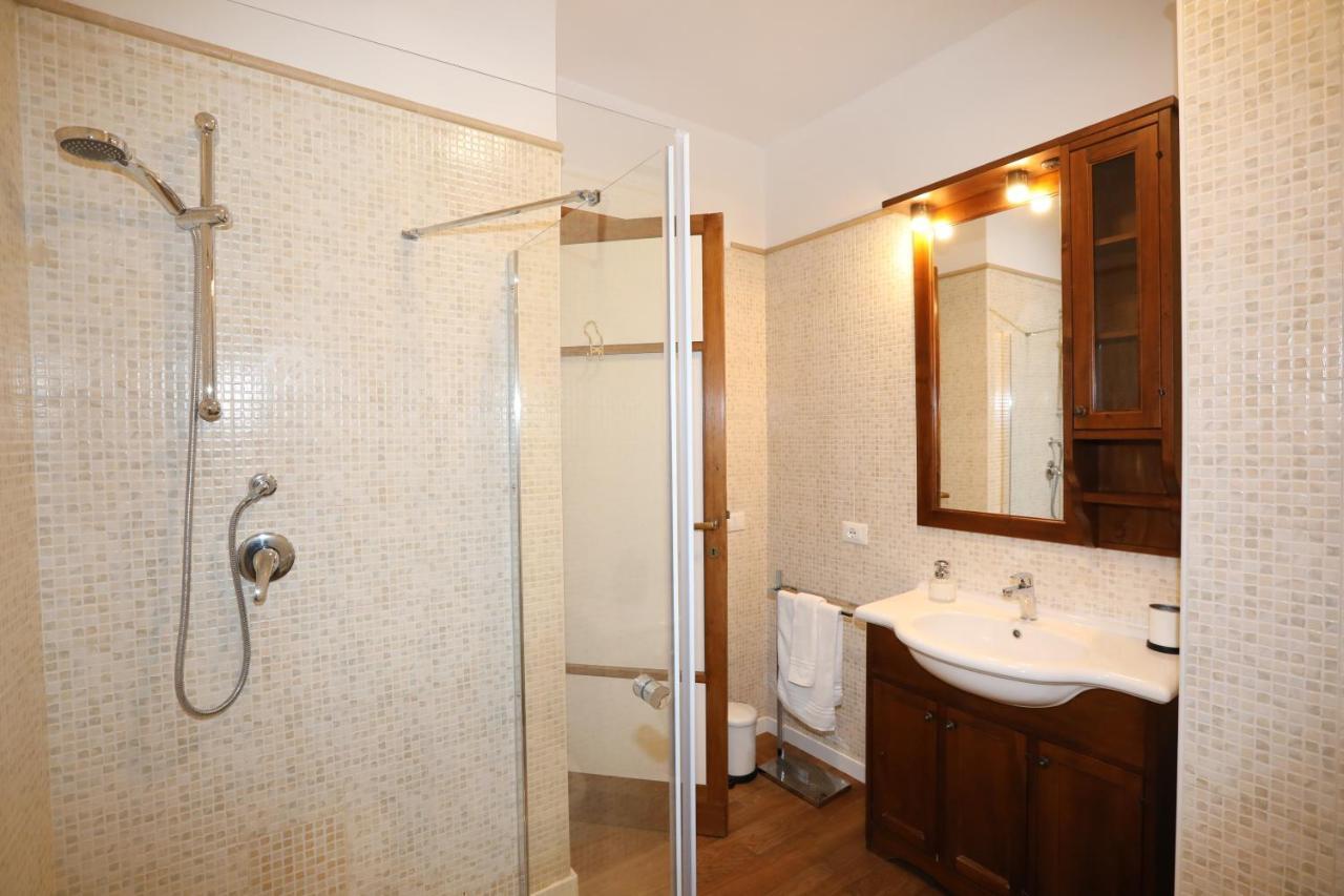Unique Luxury Apartment And Rooms Rome Exterior photo